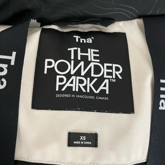 Aritzia Coat - Picture 2 of 4